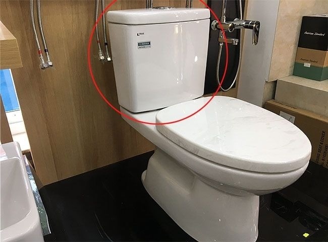 Xử l&yacute; bồn cầu cạn nước do k&eacute;t nước bị nứt, vỡ