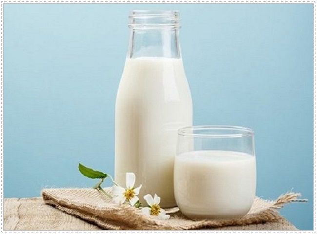 Khử m&ugrave;i h&ocirc;i s&agrave;n nh&agrave; bằng sữa tươi