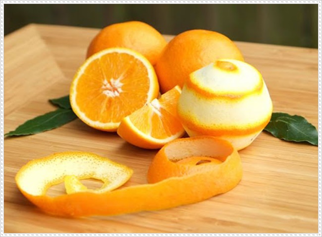 Khử m&ugrave;i khai nước tiểu bằng vỏ cam, vỏ bưởi