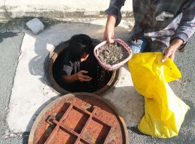 nạo v&eacute;t hố ga quận Ph&uacute; Nhuận Thuận An